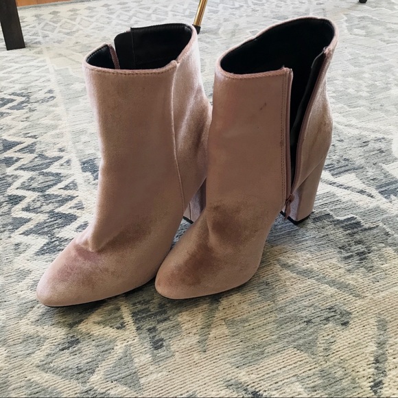 Velvet blush pink booties - Picture 6 of 6